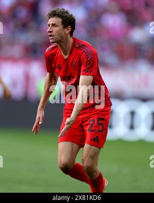 FC Bayern München gegen VFL Wolfsburg Fussball 1. Bundesliga Saison 2023/24 33. Spieltag Allianz Arena München 12.05.2024 © diebilderwelt / Alamy Stock Stockfoto