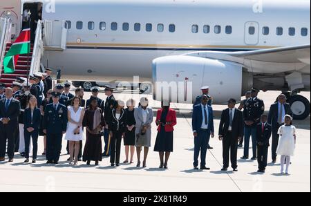 Joint Base Andrews in Maryland, USA. 21. Mai 2024. Der kenianische Präsident William Ruto trifft auf der Joint Base Andrews in Maryland ein, begrüßt von Dr. Jill Biden am 22. Mai vor einem Staat in Washington DC Credit: Andrew thomas/Alamy Live News Stockfoto