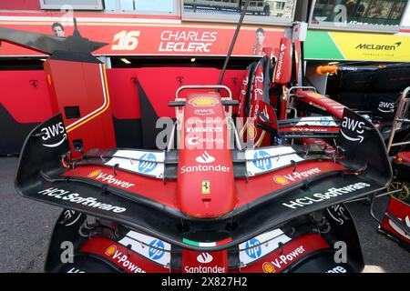 Monaco, Frankreich. Mai 2024. © PHOTOPQR/NICE MATIN/Jean Francois Ottonello ; Monaco ; 22/05/2024 ; Ambiance dans la pitlane avant le Debut du Grand Prix de Monaco - Credit: MAXPPP/Alamy Live News Stockfoto