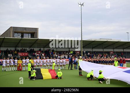 Antwerpen, Belgien. Mai 2024. Belgische Spieler, die zu Beginn eines Eishockeyspiels zwischen der belgischen Nationalmannschaft Red Panthers und den Vereinigten Staaten gezeigt wurden, spielen 5/16 in der Gruppenphase der FIH Pro League 2024 am Mittwoch, den 22. Mai 2024, in Antwerpen. BELGA FOTO DIRK WAEM Credit: Belga News Agency/Alamy Live News Stockfoto