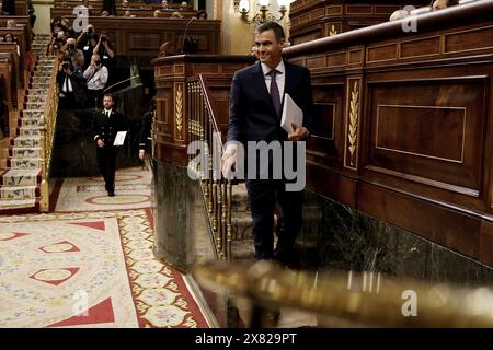 Madrid, Königreich Spanien; 22.05.2024.- der spanische Präsident Pedro Sánchez im Kongress der Abgeordneten in Plenarsitzung und Regierungskontrolle kündigt an, dass am 28. Mai die Anerkennung des palästinensischen Staates erfolgen wird, und reagiert auf die Opposition über die diplomatische Situation mit Argentinien und seinem Präsidenten Javier Milei sowie der Rücktritt des spanischen Botschafters. Sánchez bestätigt außerdem, dass er und seine Frau nichts zu verbergen haben und „freudig“ Erklärungen geben werden. Foto: Juan Carlos Rojas Stockfoto