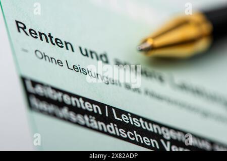 Formular für Finanzamt Steuererklärung für Finanzamt mit Formular *** Formular für Finanzamt Steuererklärung für Finanzamt mit Formular Stockfoto