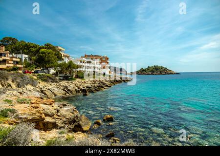 Kleine aber schöne Wanderung auf dem Küstenweg Pass D'en Grau in der Küstenstadt Sant Elm im Süden der Baleareninsel Mallorca - Spanien Stockfoto