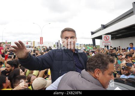 22. Mai 2024, Passo Fundo, Rio Grande do Sul, Brasilien: PASSO FUNDO (RS), 05/2024 – POLITICA/BOLSONARO/EXPODIRETO – der ehemalige Präsident Jair Bolsonaro kommt am Dienstag (05) in der Stadt an und wird von Unterstützern empfangen. Anschließend ging es nach Bolsonaro nach NAO-ME-Toque/RS, um die Expodireto zu besuchen, die größte Messe für Agrarwirtschaft in Rio Grande do Sul. (Foto: Rafael Dalbosco/Thenews2/Zumapress) (Foto: © Rafael Dalbosco/TheNEWS2 via ZUMA Press Wire) NUR REDAKTIONELLE VERWENDUNG! Nicht für kommerzielle ZWECKE! Stockfoto