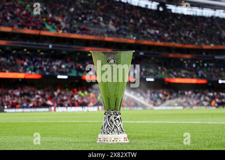 Dublin, Republik Irland. Mai 2024. Die Trophäe wird auf dem Spielfeld während des Europa-League-Endspiels 2023/2024 zwischen Atalanta BC und Bayer Leverkusen im Dublin Arena Stadion (Irland) am 22. Mai 2024 gezeigt. Quelle: Insidefoto di andrea staccioli/Alamy Live News Stockfoto