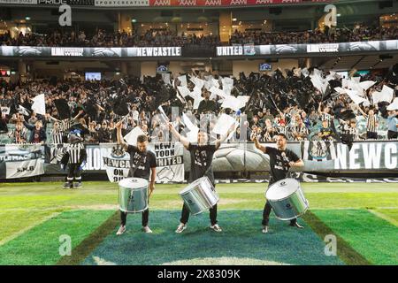 Melbourne, Australien. Mai 2024. Die Fans von Newcastle United jubelten während des Ausstellungsspiels zwischen Tottenham Hotspur FC und Newcastle United FC auf dem Melbourne Cricket Ground. Newcastle gewann das Spiel im Elfmeterschießen mit 5:4. (Foto: George Hitchens/SOPA Images/SIPA USA) Credit: SIPA USA/Alamy Live News Stockfoto