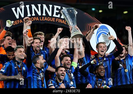 Dublin, Republik Irland. Mai 2024. Atalanta Spieler feiern mit der Trophäe am Ende des Europa League-Endspiels 2023/2024 zwischen Atalanta BC und Bayer Leverkusen im Dublin Arena Stadion (Republik Irland) am 22. Mai 2024. Quelle: Insidefoto di andrea staccioli/Alamy Live News Stockfoto