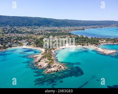 Fantastische Aussicht auf die Küste von Sithonia in der Nähe von Karydi Beach, Chalkidiki, Zentralmakedonien, Griechenland Stockfoto