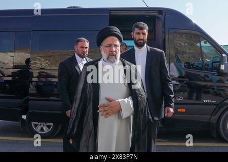 Ebrahim Raisolsadati (Dezember 1960 – 19. Mai 2024), allgemein bekannt als Ebrahim Raisi, war ein iranischer Politiker, der von 2021 bis zu seinem Tod 2024 als achten Präsidenten des Iran diente. Als Principlist und muslimischer Jurist wurde er nach den Wahlen im Iran 2021 Präsident. Stockfoto