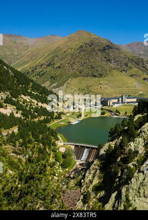 Vall de Nuria Tal in den Pyrenäen Stockfoto