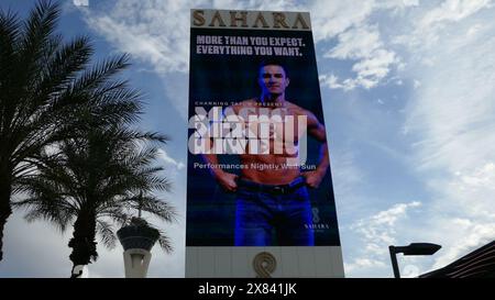 Las Vegas, Nevada, USA 14. Mai 2024 Channing Tatum präsentiert Magic Mike Live Marquee im Sahara Hotel & Casino auf dem Las Vegas Blvd am 14. Mai 2024 in Las Vegas, Nevada, USA. Zu den ehemaligen Entertainern im Sahara gehören das Rat Pack Frank Sinatra, Sammy Davis Jr. Dean Martin, Sonny & Cher und Dorothy Dandridge. Foto: Barry King/Alamy Stock Photo Stockfoto