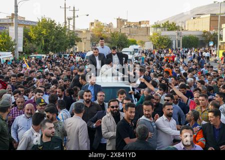 Ebrahim Raisolsadati (Dezember 1960 – 19. Mai 2024), allgemein bekannt als Ebrahim Raisi, war ein iranischer Politiker, der von 2021 bis zu seinem Tod 2024 als achten Präsidenten des Iran diente. Als Principlist und muslimischer Jurist wurde er nach den Wahlen im Iran 2021 Präsident. Stockfoto