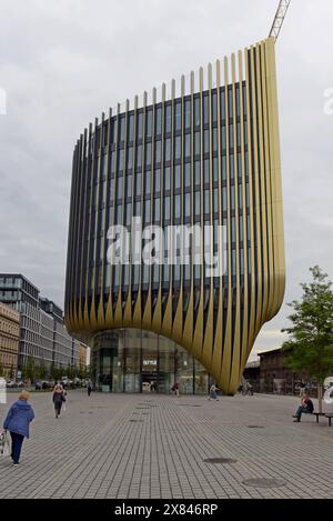 Masaryčka-Gebäude, ikonische moderne Architektur von Zaha Hadid Architects, angrenzend an den Bahnhof Praha Masarykovo nádraží, Prag, Mai 2023 Stockfoto