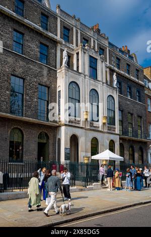 Sir John Soane's Museum in 14 Lincoln's Inn Fields, Central London. Museum im ehemaligen Wohnhaus des neoklassizistischen Architekten John Soane. Gegründet 1837. Stockfoto