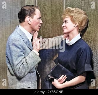 OCEAN's II 1960 Warner Bros. Pictures Film mit Frank Sinatra als Danny Ocean und Angie Dickinson als Beatrice Ocean Stockfoto