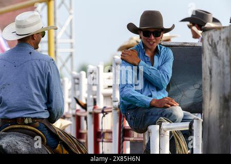 Indische Cowboys beim Neyaskweyahk Native Classic Indian Rodeo. Maskwacis (Hobbema) Alberta Kanada Stockfoto