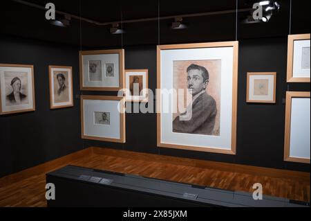 Das Pablo Gargallo Museum öffnet seine Pforten während des Internationalen Museumstages in Saragossa, Spanien, kostenlos Stockfoto