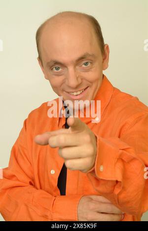 Autogrammkarte zur Comedy Quizshow 'Genial daneben', Bernhard Hoecker, Deutschland 2004. Stockfoto