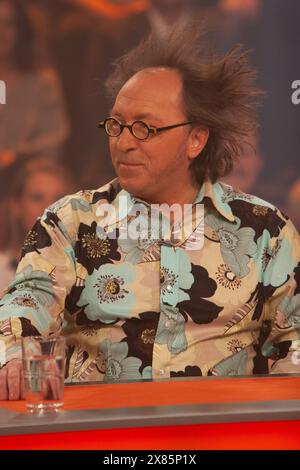 Aufzeichnung einer Folge der für den 11. März 2005 angesetzte Comedy Quizshow 'Genial daneben', hier Urban Priol, Deutschland 2005. Stockfoto