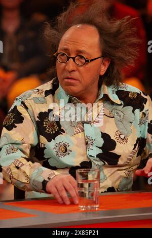 Aufzeichnung einer Folge der für den 11. März 2005 angesetzte Comedy Quizshow 'Genial daneben', hier Urban Priol, Deutschland 2005. Stockfoto