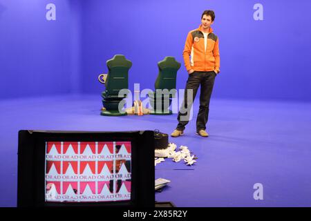 Gregor Steinbrenner moderiert bei ZDF pur, Deutschland 2005. Stockfoto
