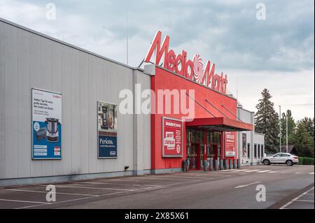 MediaMarkt-Laden an einem Montagmorgen in Kaiserslautern, Deutschland Stockfoto
