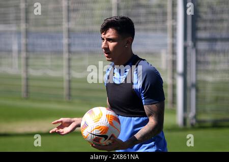 Sankt Petersburg, Russland. Mai 2024. Gustavo Mantuan (31), ein Spieler des Fußballvereins Zenit, der während eines offenen Trainings in der Trainingsbasis Zenit FC in St. Petersburg vor dem Fußballspiel Zenit Sankt Petersburg – Rostow in Sankt Petersburg, Russland, zu sehen ist. Quelle: SOPA Images Limited/Alamy Live News Stockfoto