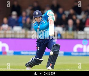 Derby, Großbritannien. Das County Ground, Derby, Großbritannien. Mai 2024. 1st Womens One Day International, England gegen Pakistan; Tammy Beaumont aus England in Batting Action Credit: Action Plus Sports/Alamy Live News Credit: Action Plus Sports Images/Alamy Live News Stockfoto