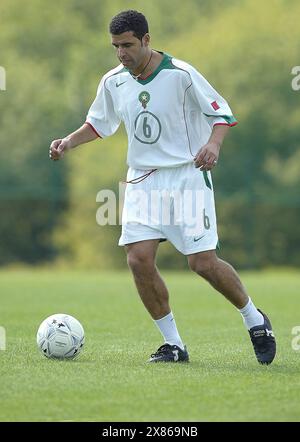 Noureddine Naybet von Marokko in Aktion bei Ciudad Deportiva de Abegondo am 18. Mai 2004 in A Coruña, Spanien. (Foto von QSP) Stockfoto