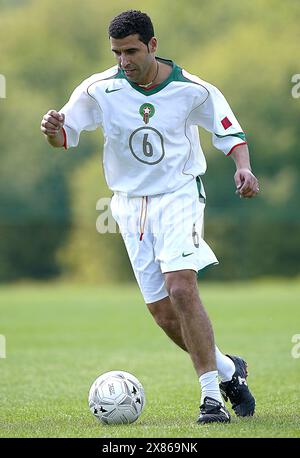 Noureddine Naybet von Marokko in Aktion bei Ciudad Deportiva de Abegondo am 18. Mai 2004 in A Coruña, Spanien. (Foto von QSP) Stockfoto