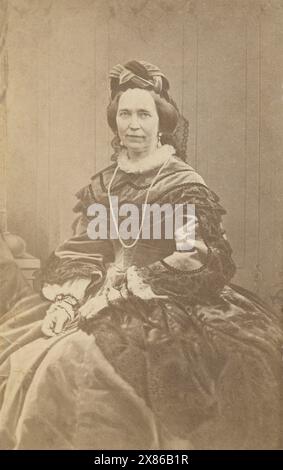 Antike Fotografie um 1866, Josephine von Leuchtenberg (1807–1876), war von 1844 bis 1859 Königin von Schweden und Norwegen als Ehefrau von König Oscar I. QUELLE: ORIGINAL CDV Stockfoto