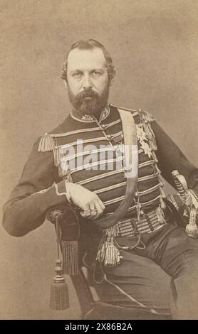 Antikes Foto von 1866 Carte de Visite, Karl XV oder Carl (1826-1872). Er war König von Schweden und Norwegen von 1859 bis zu seinem Tod 1872. QUELLE: ORIGINAL-CDV Stockfoto