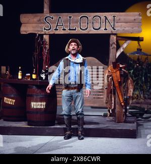 Musik ist Trumpf, TV Musik-Revue, 1979, Gaststar: Der amerikanische Schauspieler und Country Sänger Ken Curtis, bekannt als Darsteller des Festus aus der US-Western-Serie: Rauchende Colts, Originaltitel: Gunsmoke. Stockfoto