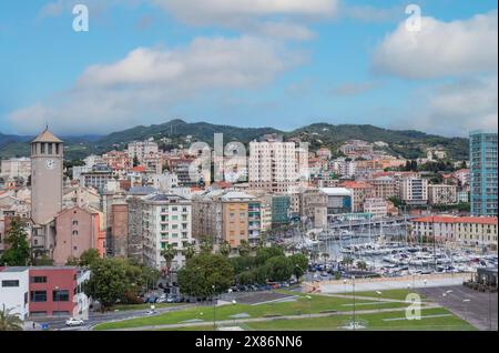 Savona, Liturgia, Italien. Blick über die Stadt Savona von der Festung Priamar. Stockfoto