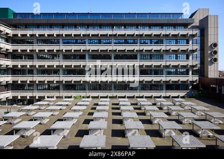 Das Panum-Gebäude (früher bekannt als Panum-Institut), in dem sich die Fakultät für Gesundheit und medizinische Wissenschaften der Universität Kopenhagen befindet; Kopenhagen Stockfoto