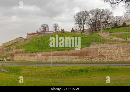 Park Kalemegdan Festungsmauern Historisches Wahrzeichen Touristenattraktion am Herbsttag in Belgrad Serbien Stockfoto