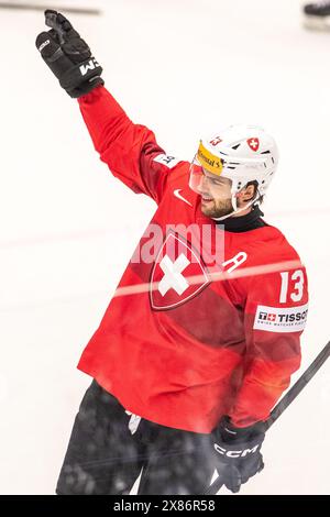 Ostrava, Tschechische Republik. Mai 2024. Das Viertelfinalspiel Schweiz gegen Deutschland der IIHF-Weltmeisterschaft 2024 in der Ostravar Arena, Ostrava, Tschechien, am 23. Mai, 2024. Nico Hischier (SUI). Quelle: Vladimir Prycek/CTK Photo/Alamy Live News Stockfoto