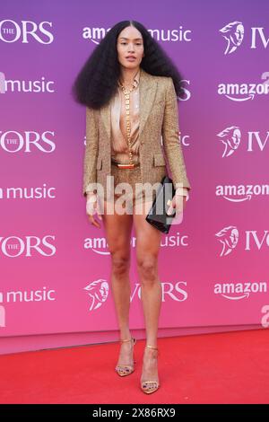 Mette kommt bei den Ivor Novello Awards im Grosvenor House in London an. Bilddatum: Donnerstag, 23. Mai 2024. Stockfoto