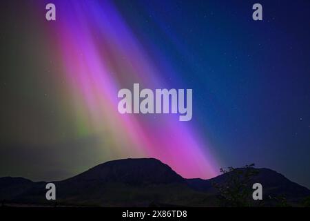 Aurora Borealis über Buttermere, Lake District, Großbritannien Stockfoto