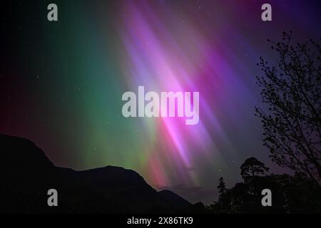 Aurora Borealis über Buttermere, Lake District, Großbritannien Stockfoto