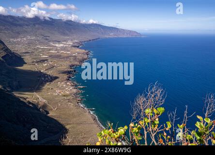 Blick vom Mirador de la Peña auf das Golftal auf der Kanarischen Insel El Hierro Stockfoto