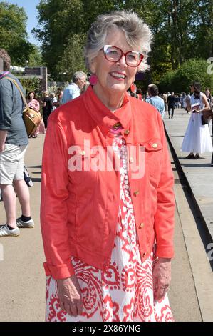 20. Mai 2024. London, Großbritannien. Prue Leith bei der RHS Chelsea Flower Show London 2024. Sue Andrews/Alamy. Stockfoto