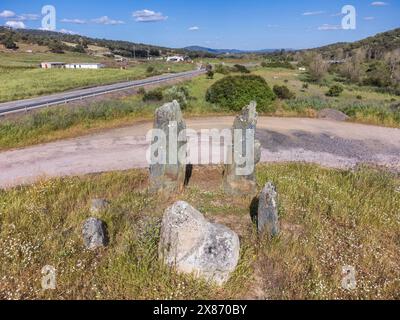 Cromlech von La Pasada del Abad (La Parada del Abad) Rosal de la Frontera, Huelva, Andalusien, Spanien Stockfoto