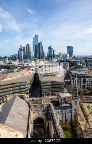 London, Großbritannien - 9. März 2024: Der atemberaubende Blick von der Stone Gallery in der St. Pauls Cathedral in London, Großbritannien. Stockfoto