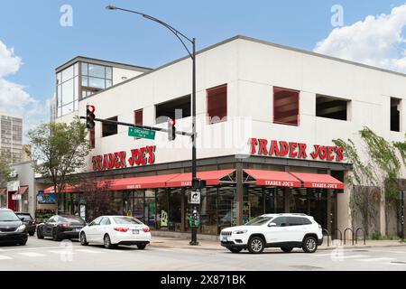 Trader Joe's ist eine Lebensmittelkette mit über 500 Geschäften in den USA, die sich auf ihre Eigenmarken und Bio-Produkte spezialisiert hat. Stockfoto