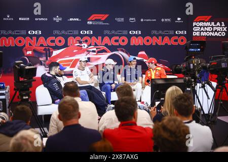 Monte Carlo, Monaco. Mai 2024. Esteban Ocon von Alpine, Yuki Tsunoda von Visa Cash App RB, George Russell von Mercedes, Max Verstappen von Oracle Red Bull Racing, Alexander Albon von Williams und Charles Leclerc von Ferrari nehmen am 23. Mai an einer Pressekonferenz vor dem Grand Prix von Monaco auf dem Circuit de Monaco Teil. 2024 in Monte-Carlo, Monaco. (Kreditbild: © Beata Zawrzel/ZUMA Press Wire) NUR REDAKTIONELLE VERWENDUNG! Nicht für kommerzielle ZWECKE! Stockfoto