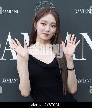 Seoul, Südkorea. Mai 2024. Die südkoreanische Schauspielerin Lee Sung-kyung nimmt am 23. Mai 2024 an einer Fotokonferenz zum 100. Jubiläum der Damiani 100 X 100 Italiani Exhibition in Seoul Teil. (Foto: Lee Young-HO/SIPA USA) Credit: SIPA USA/Alamy Live News Stockfoto