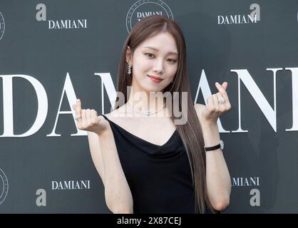 Seoul, Südkorea. Mai 2024. Die südkoreanische Schauspielerin Lee Sung-kyung nimmt am 23. Mai 2024 an einer Fotokonferenz zum 100. Jubiläum der Damiani 100 X 100 Italiani Exhibition in Seoul Teil. (Foto: Lee Young-HO/SIPA USA) Credit: SIPA USA/Alamy Live News Stockfoto