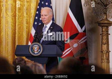 Washington, Vereinigte Staaten. Mai 2024. US-Präsident Joe Biden spricht während einer gemeinsamen Pressekonferenz mit dem kenianischen Präsidenten William Ruto, während des Staatsbesuchs von Präsident Rutoâs in den Vereinigten Staaten am Donnerstag, den 23. Mai 2024. Quelle: Aaron Schwartz/CNP/dpa/Alamy Live News Stockfoto