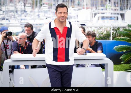 Cannes, Frankreich. Mai 2024. Laurent Lafitte nimmt am Fotocall „Le Comte de Monte-Cristo“ am 77. Jährlichen Filmfestival von Cannes im Palais des Festivals am 23. Mai 2024 in Cannes Teil. (Foto: Daniele Cifala/NurPhoto) Credit: NurPhoto SRL/Alamy Live News Stockfoto